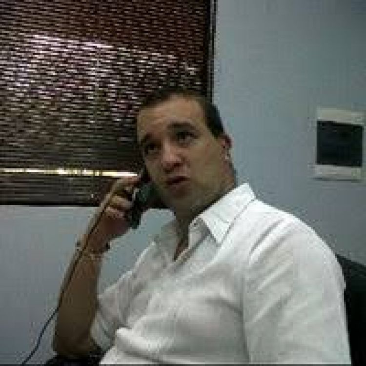 Otorgan arresto domiciliario al abogado Diego Lansac