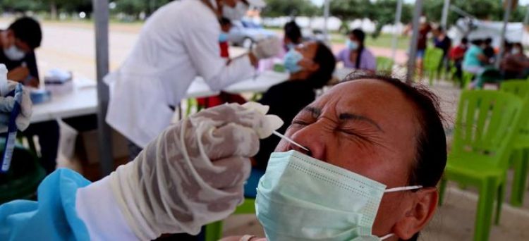 Bolivia supera los 15 mil decesos por Covid-19