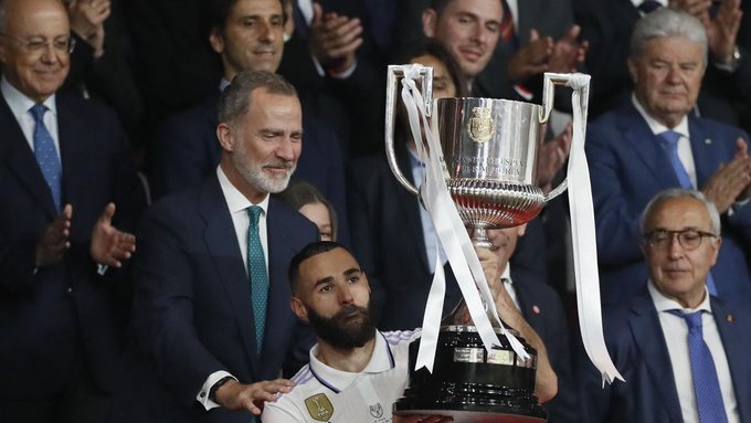 Karim Benzema agranda su leyenda