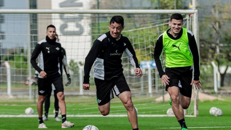 Libertad se prepara y jugará con público