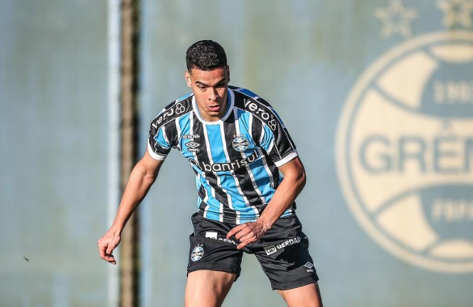 Olimpia cierra la sorpresiva vuelta del juvenil de los USD 30 millones