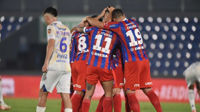 Cerro Porteño recupera la sonrisa con Achucarro