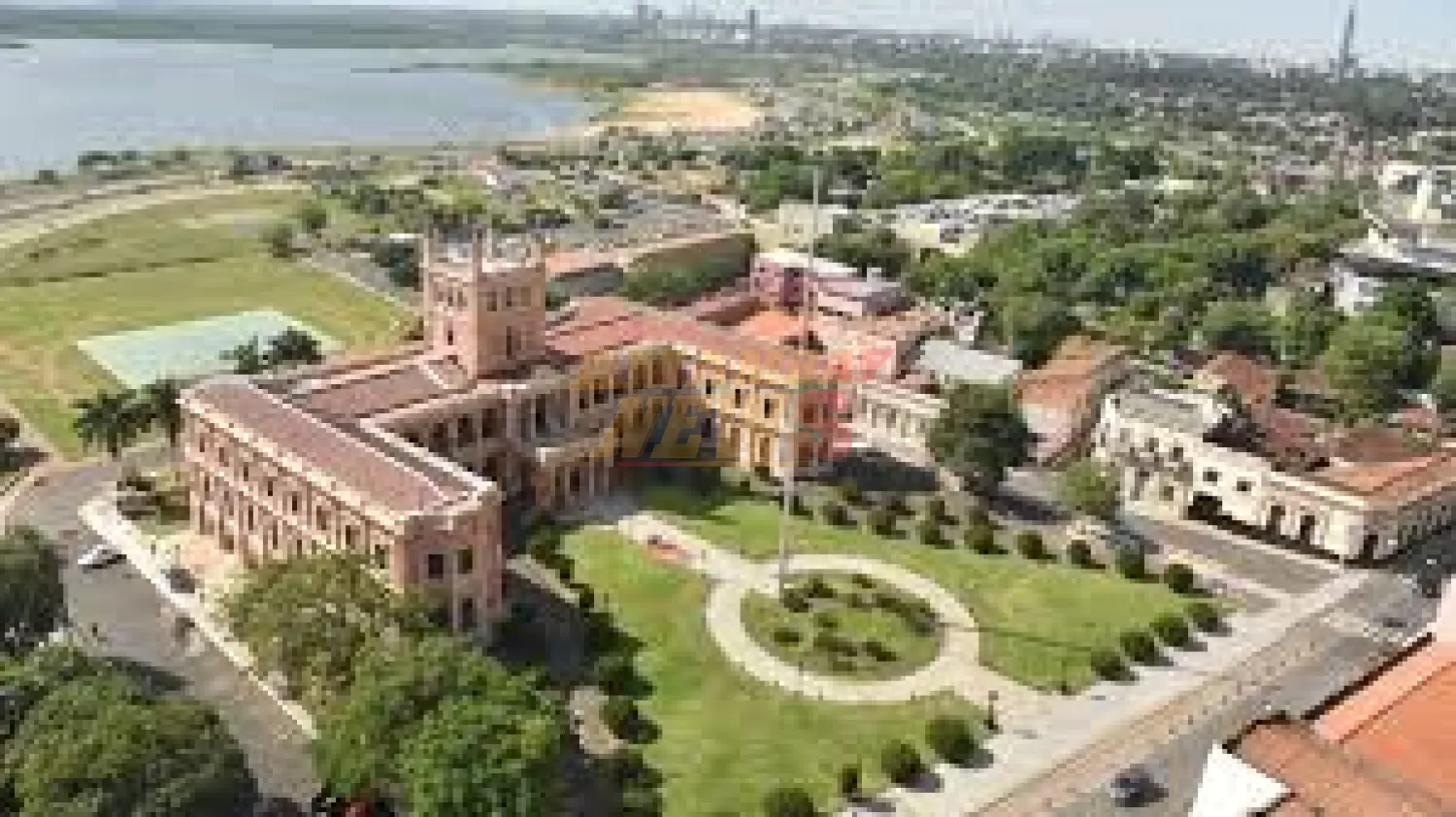 Feriado especial por Navidad con ambiente muy caluroso y posibles chaparrones