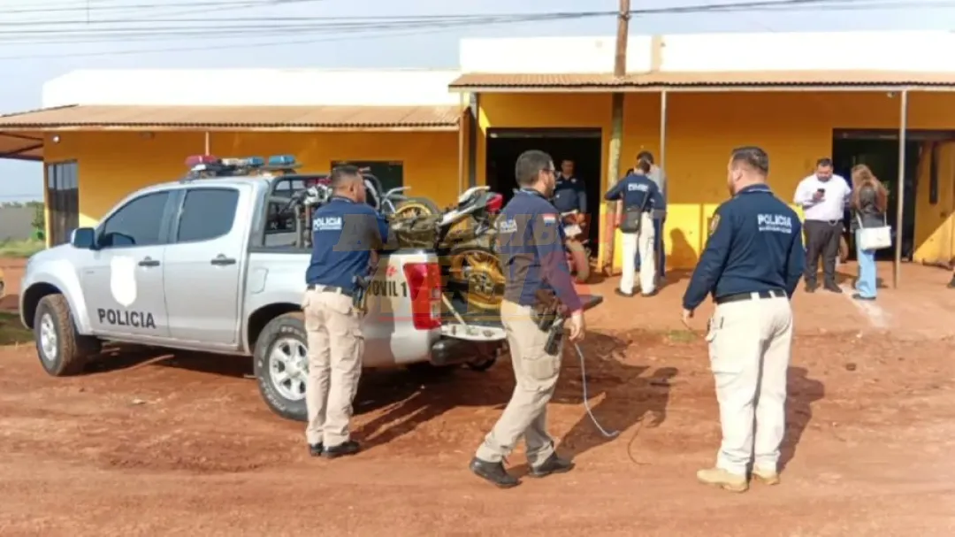 Policía detiene a tres personas y recupera 10 motocicletas en PJC