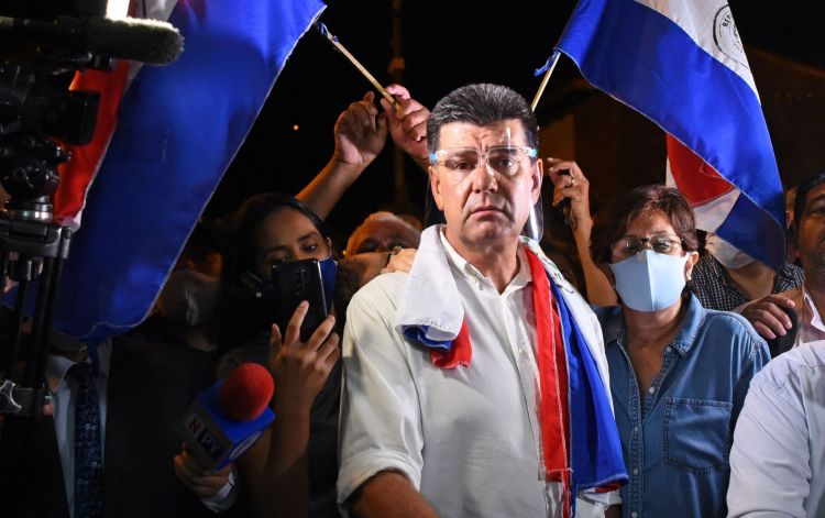 "En 2023 Paraguay decide volver a la democracia o consolidar un Estado mafioso", según Efraín