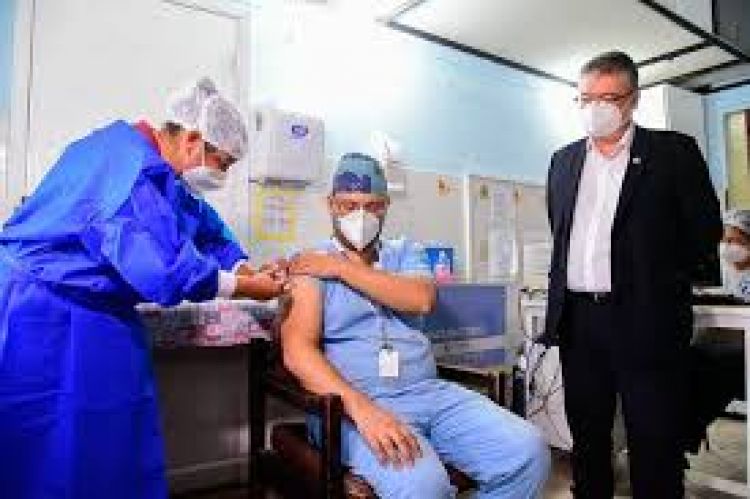 No alcanzamos aún ni el 6% de población vacunada contra el Covid-19