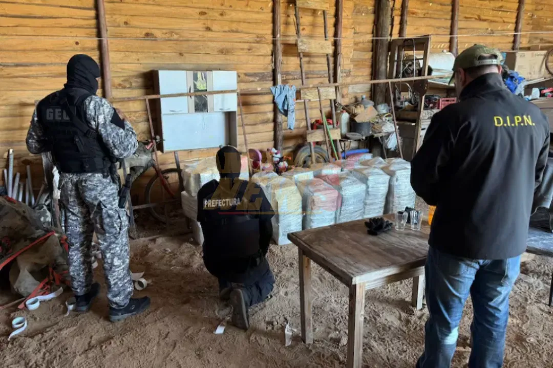 Uruguay incauta más de dos toneladas de cocaína listas para exportación
