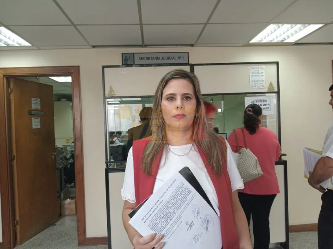 Kattya González vuelve a urgir a la Corte para que traten su acción