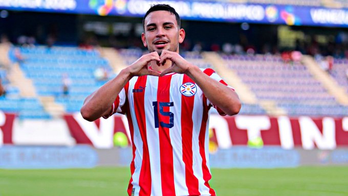 Fabrizio Peralta, el destacado de la Albirroja