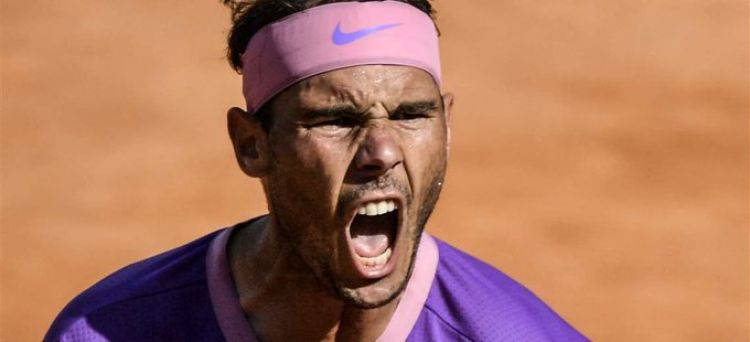 Nadal sobrevive in extremis en Roma y Djokovic se pasea
