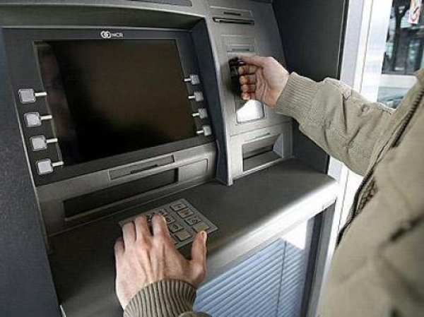 Arrancó pagos de salario y aguinaldo a funcionarios estatales