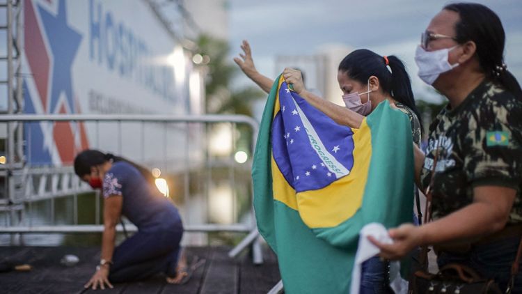 Brasil registra casi 72.000 casos de coronavirus y más de 2.600 muertes en 24 horas