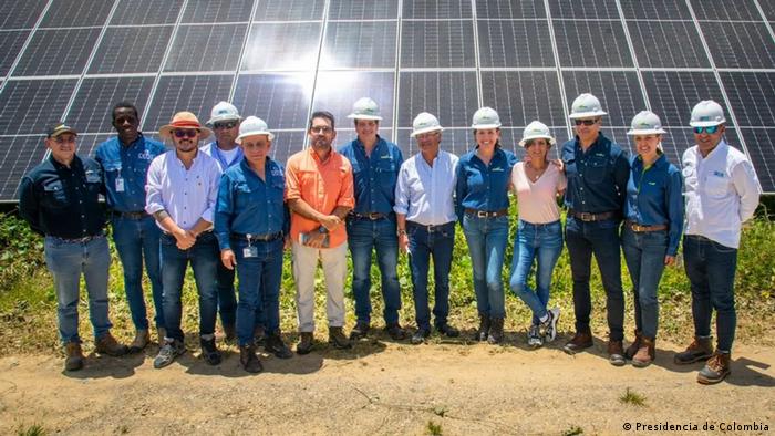 Colombia apunta a producir 100% de energía limpia en una década