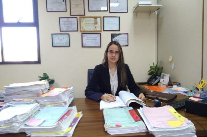 La exjueza María Rosalía González pide reconsideración