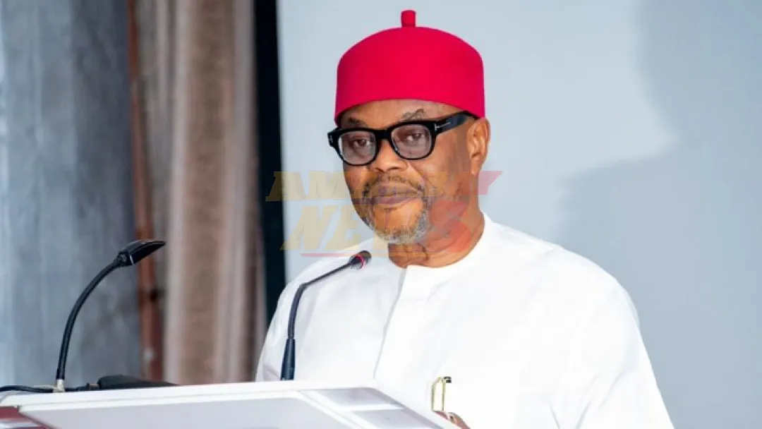 Dimite ministro de Ciencia y Tecnología en Nigeria tras difundirse la falsificación de sus títulos académicos