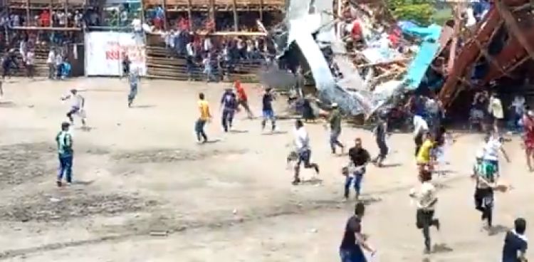 Se derrumba grada en corrida de toros y deja muertos en Colombia