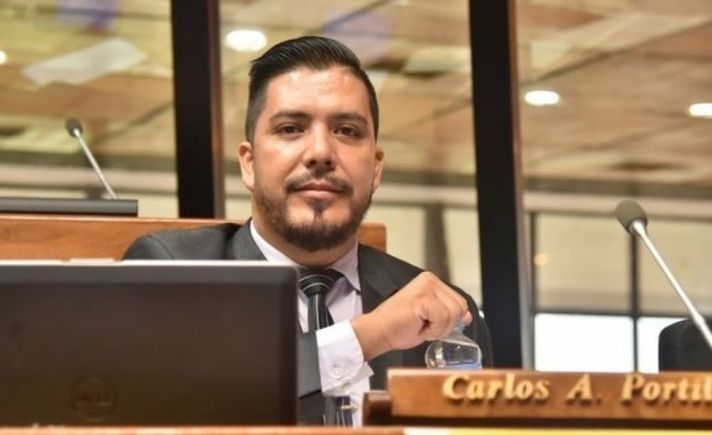 Piden pérdida de investidura de tres diputados