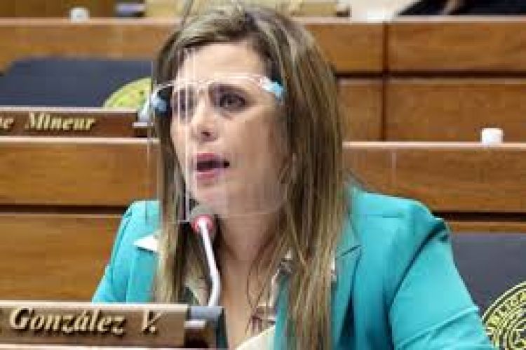 Kattya González afirma que la ANR abrió las puertas al crimen organizado en el país