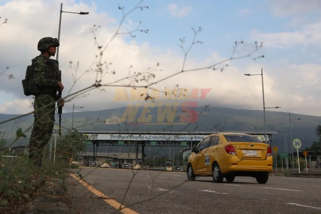 Venezuela reabre la frontera con Colombia tres días después del cierre por la investidura