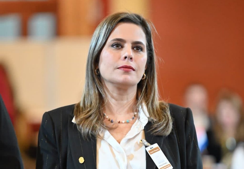Kattya dijo que «lo van a extrañar» a Abdo porque se comportó de manera «más democrática» que Peña