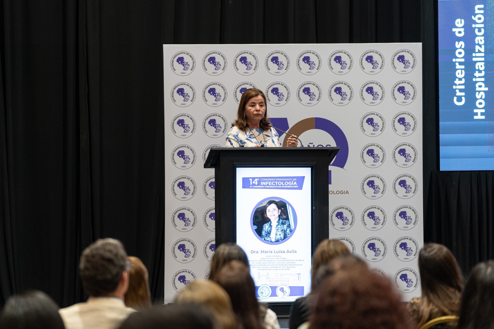 Experta en infectología pediátrica insta a vacunar contra el COVID-19 a los niños para prevenir complicaciones futuras