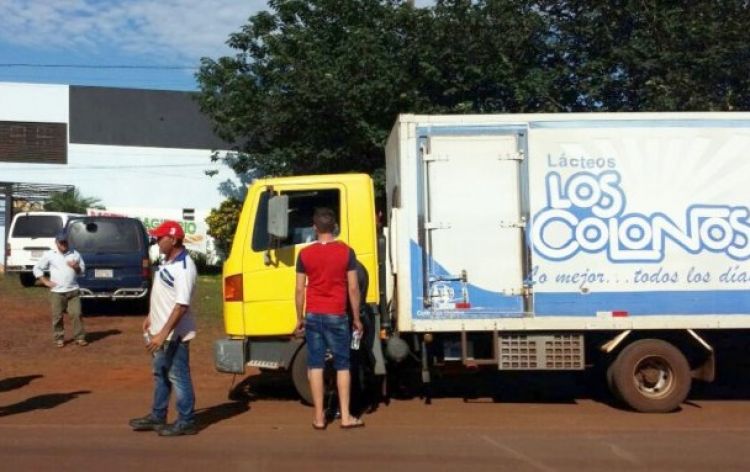 “Paro de camioneros se está politizando mucho”, critican industriales lácteos