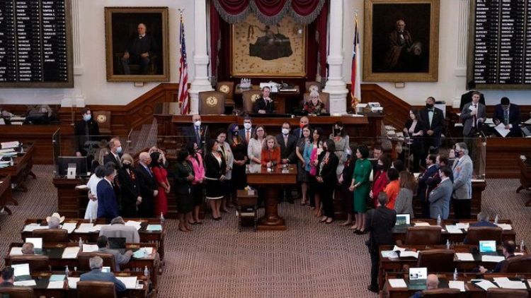 Texas promulga ley que prohíbe aborto después de seis semanas