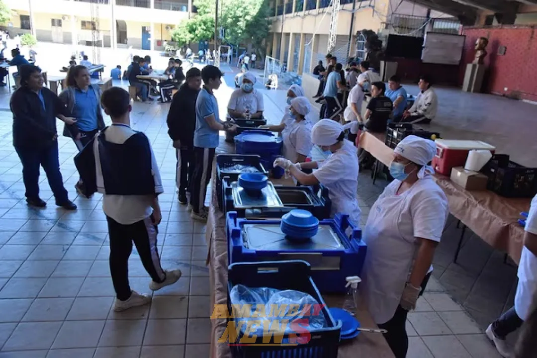 Asunción: Estudiantes de nivel medio excluidos de Hambre Cero 2025