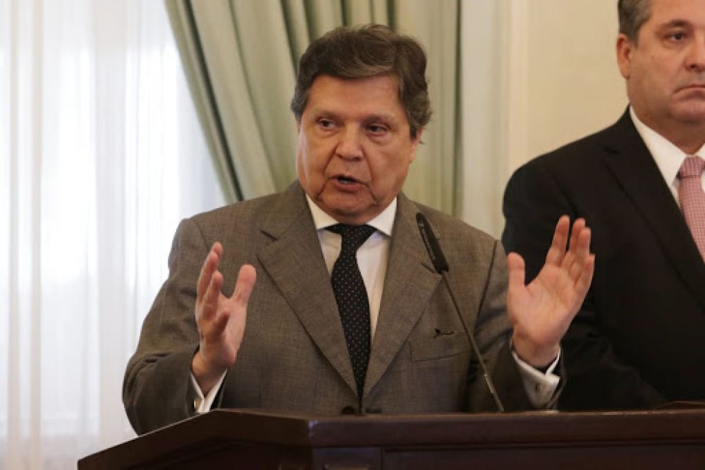"No descartamos el estado de excepcin dentro de 48 horas"