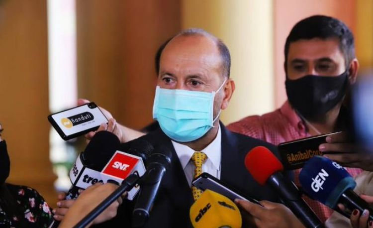 Titular del Congreso no ve causales para un juicio político