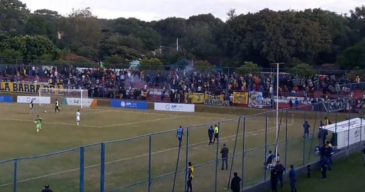 Prohíben el ingreso a estadios por 8 meses a las barras organizadas del Sportivo Luqueño