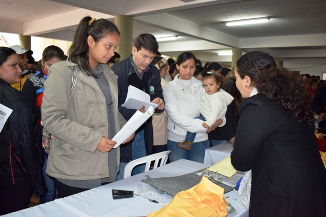Convocan a jóvenes de Itapúa interesados en postular a las becas universitarias de la EBY