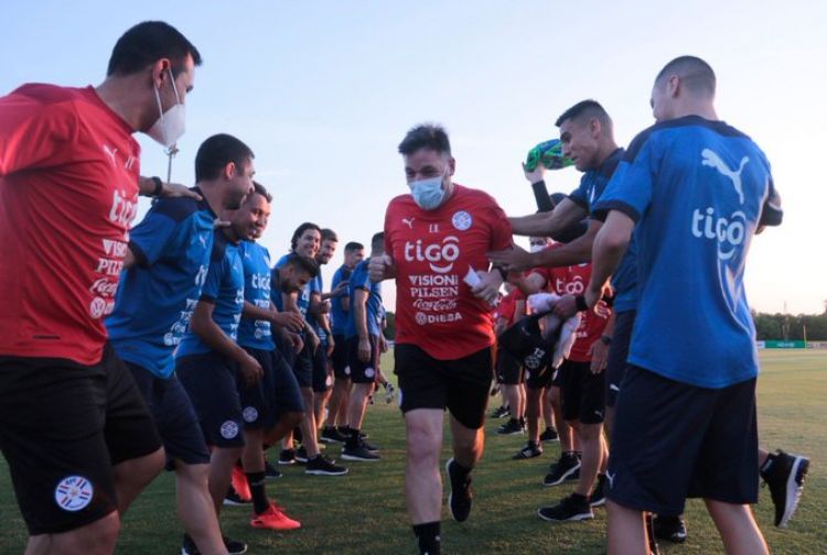La Albirroja tendr un "microciclo" de entrenamientos en fecha FIFA
