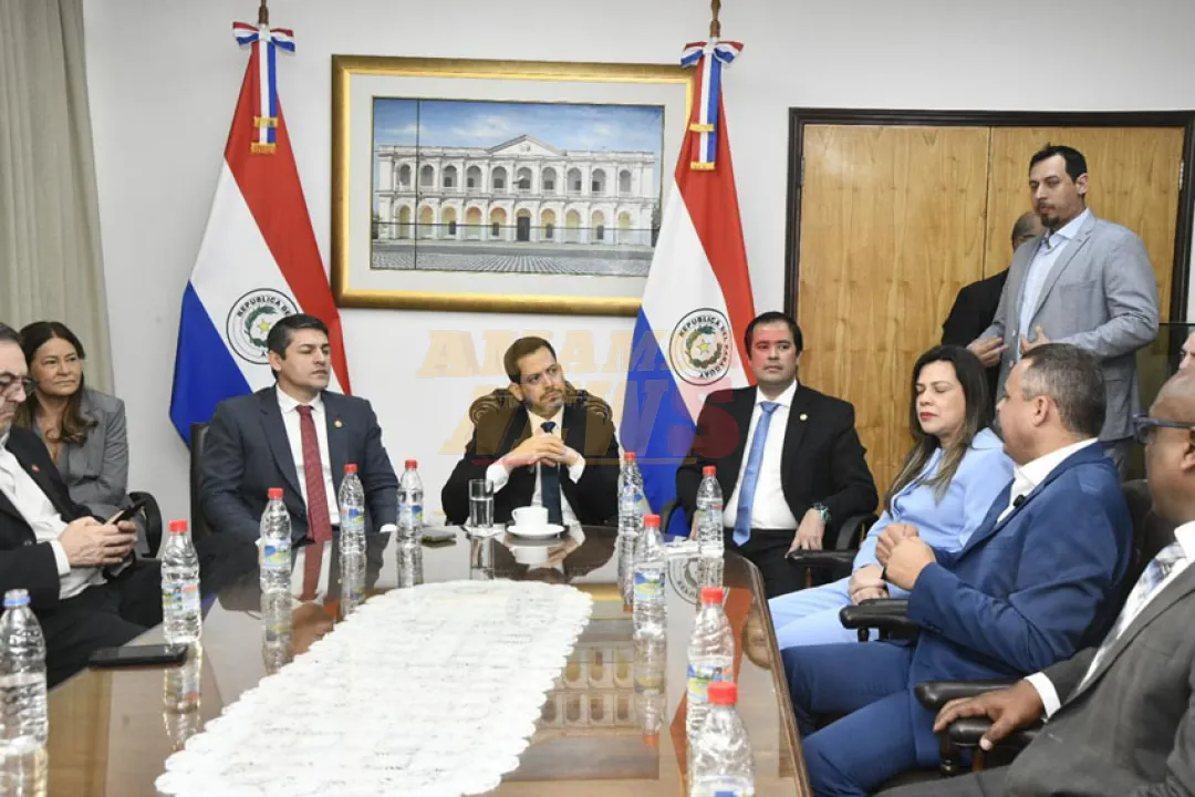 Latorre se reunió con legisladores y empresarios brasileños