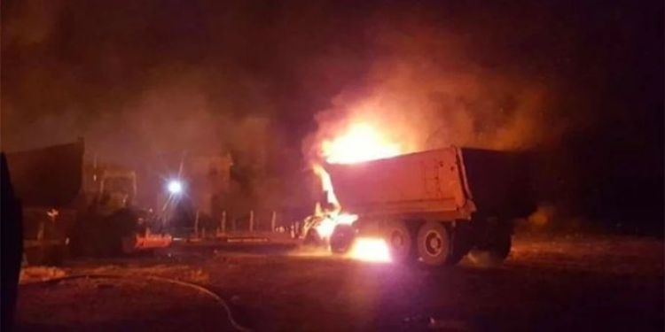 Nuevo ataque de radicales mapuches en el sur de Chile: al menos 19 máquinas y vehículos fueron incendiados