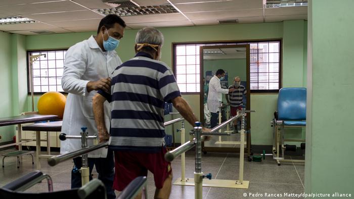 Cuarenta y dos mil médicos y enfermeras han abandonado Venezuela