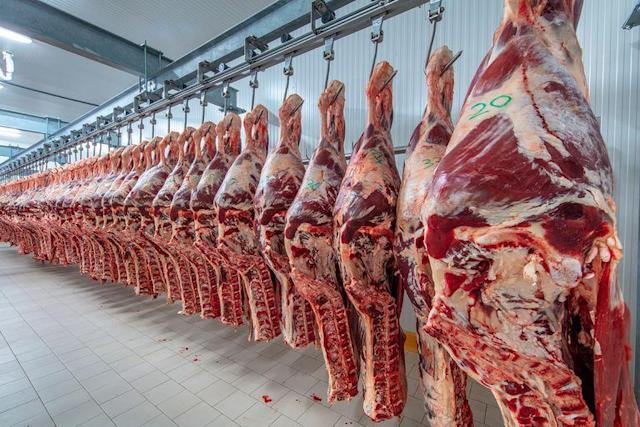 Economista señala que carne paraguaya es más barata en el exterior que dentro del país