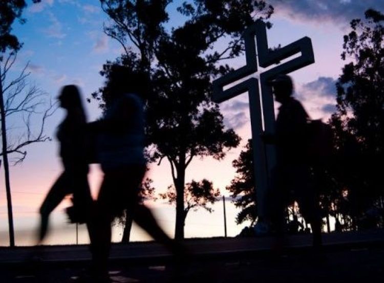 Salud insta a peregrinos usar tapaboca y mantener la distancia