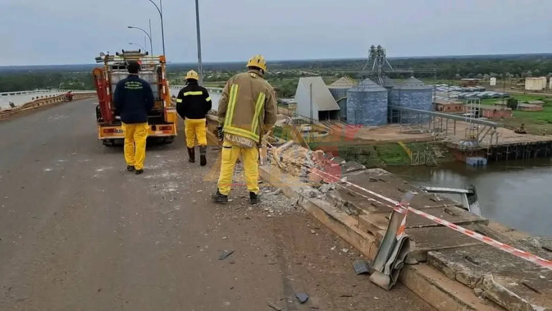 Confirman caída del camión desde el puente Nanawa al río Paraguay