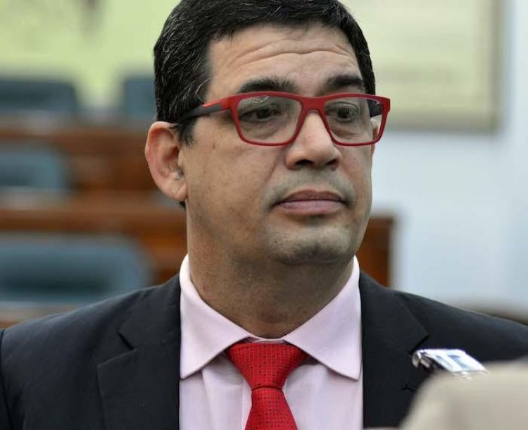 "Venc al COVID!", anunci el vicepresidente Hugo Velzquez