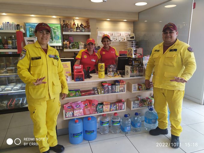 Bomberos amarillos pusieron en marcha su colecta anual