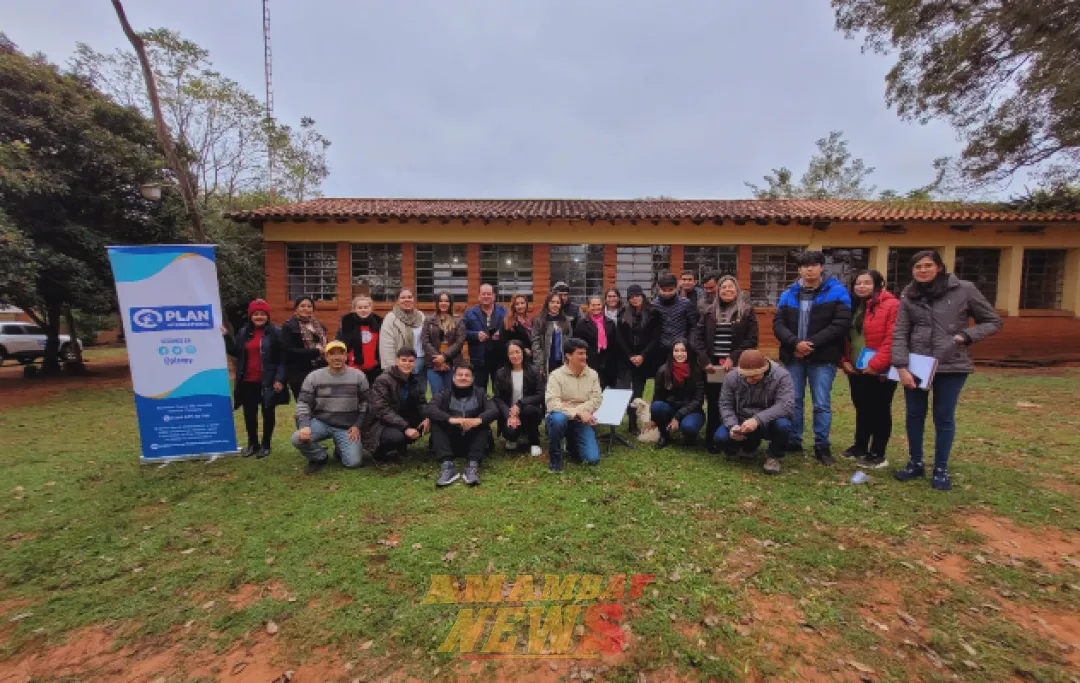 Proyectos de conectividad en comunidades del interior del país