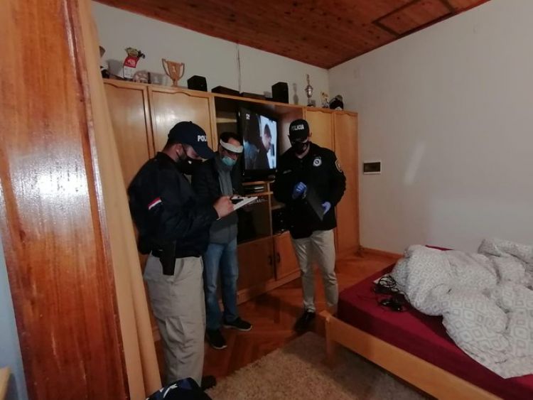 Investigadores realizaron allanamientos tras asesinato de mujer que denunció ordeñe de combustible
