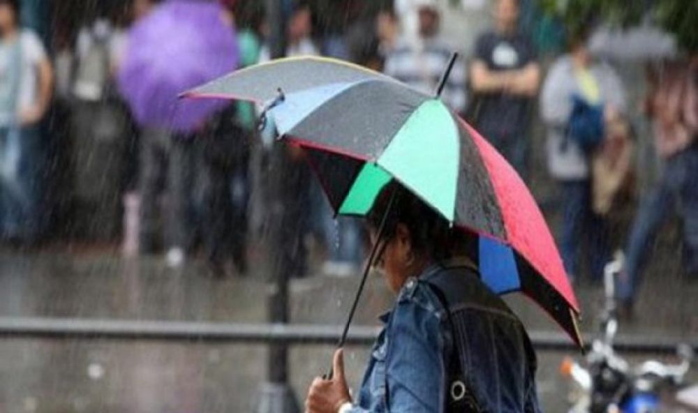 Pronostican jornada cálida, húmeda y con lluvias dispersas