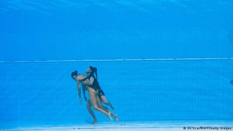 Heroico rescate salva de ahogarse a nadadora estadounidense en los Mundiales de Hungría