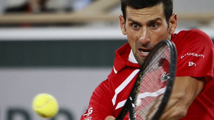 Djokovic sufrió pero avanzó a cuartos de Roland Garros