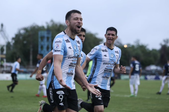 Guaireña vuelve al triunfo en Villarrica y frena a Resistencia