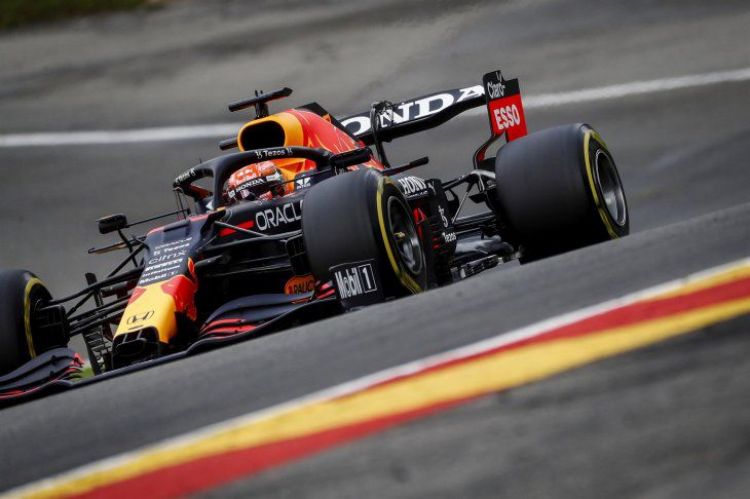 Verstappen, con mejor tiempo en entrenamientos libres en Spa