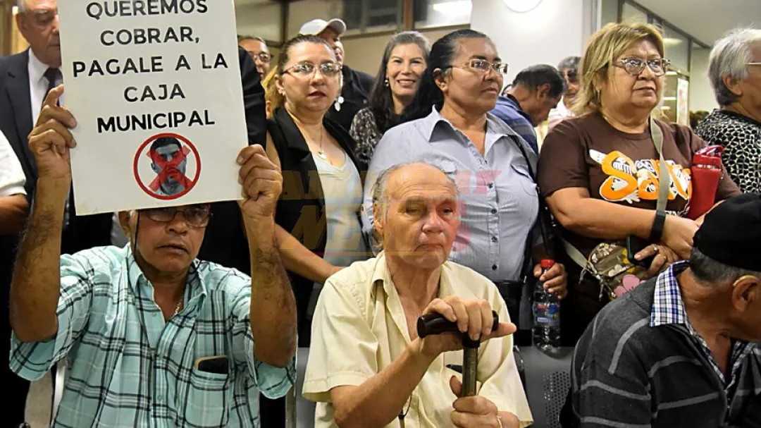 Gabinete de Nenecho evade a la Junta y a responder sobre deuda