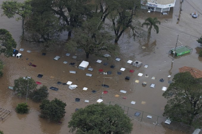 Más de 700 desplazados en Uruguay tras las severas inundaciones en cinco provincias del país